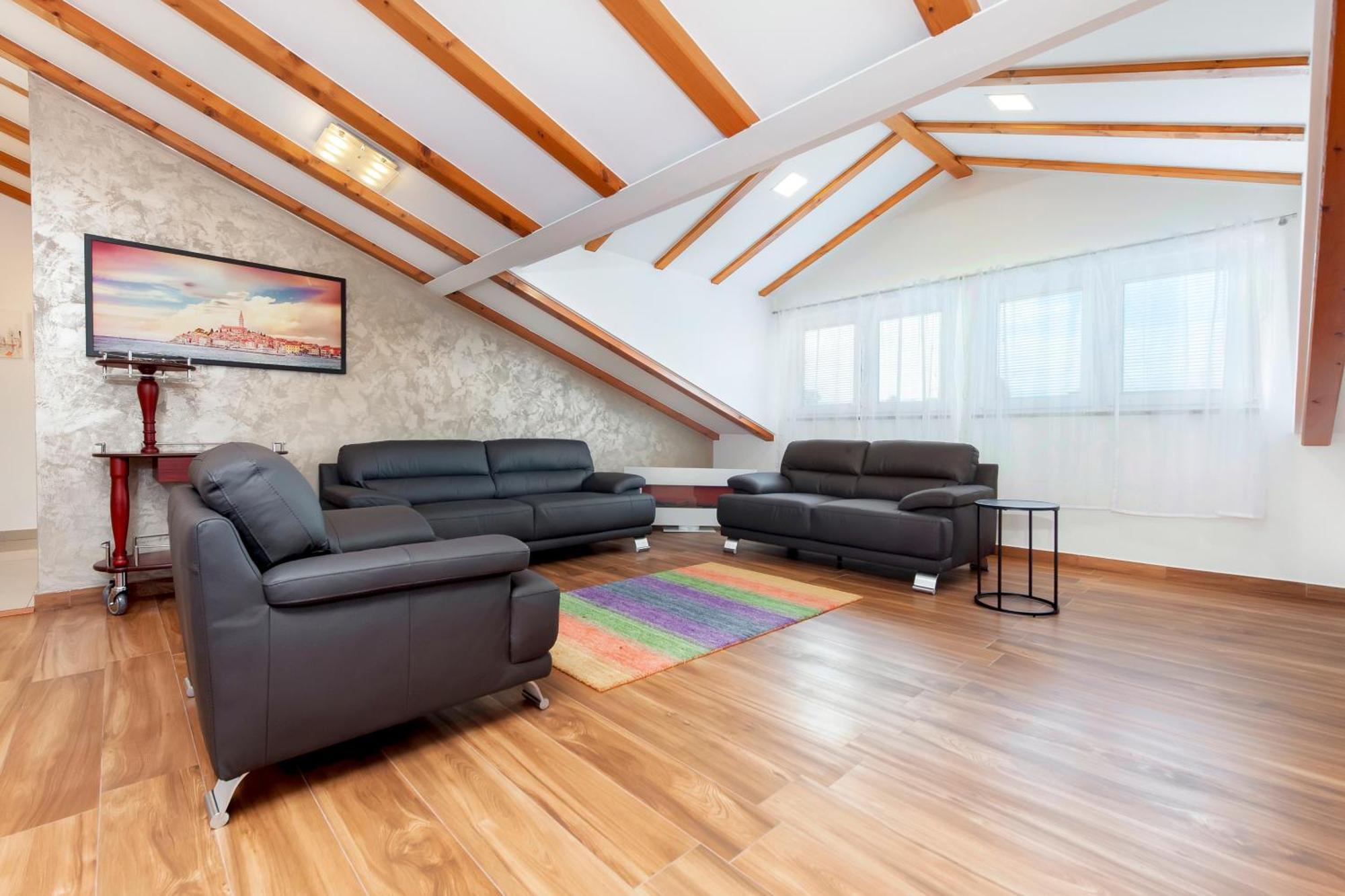 Apartment The Loft Ровинь Экстерьер фото