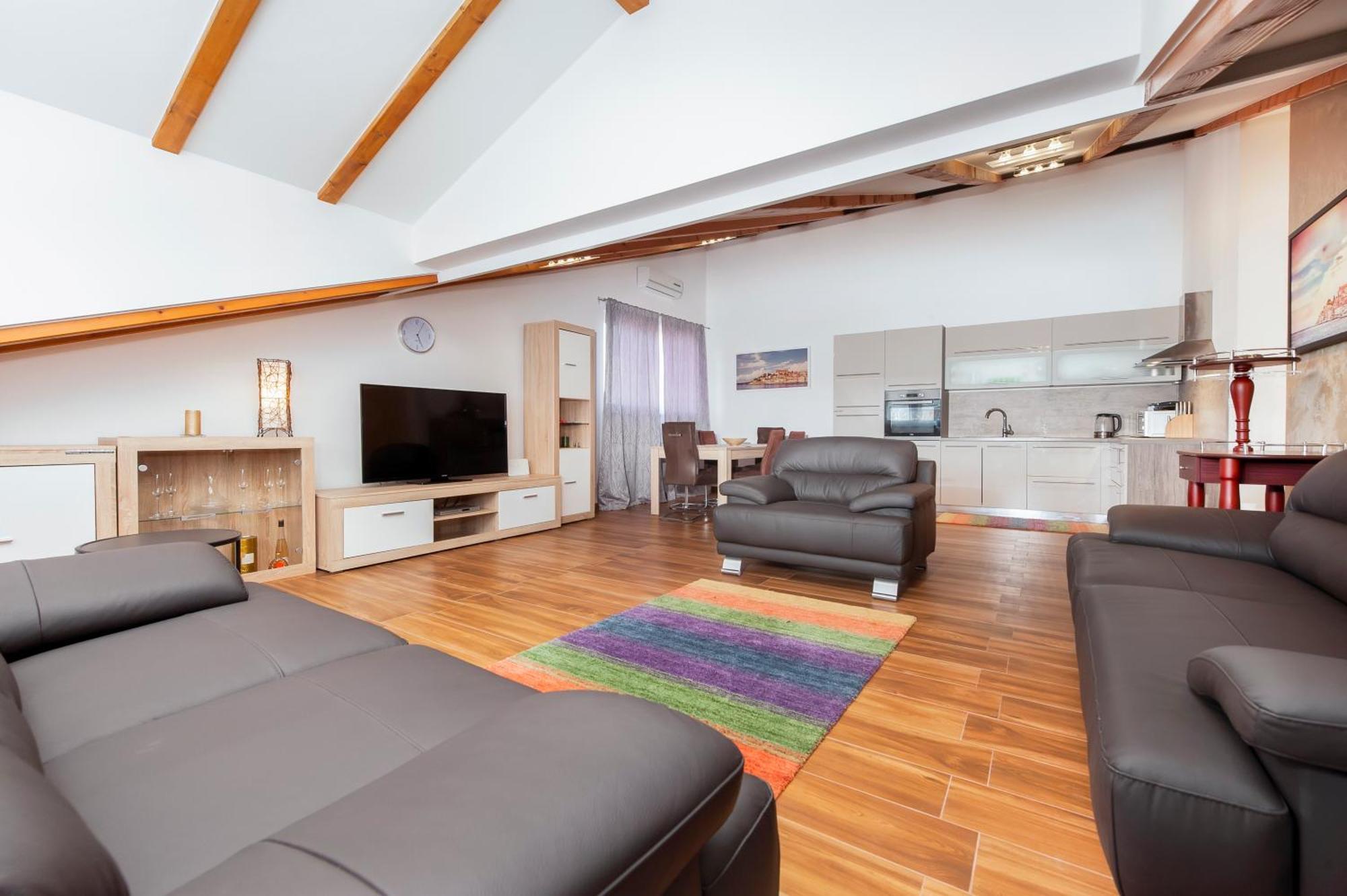 Apartment The Loft Ровинь Экстерьер фото